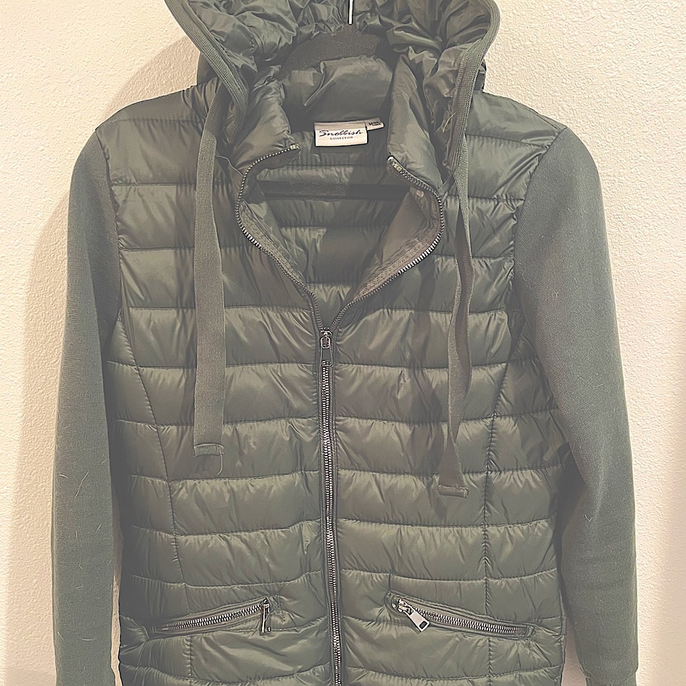 Dark green puffer jacket